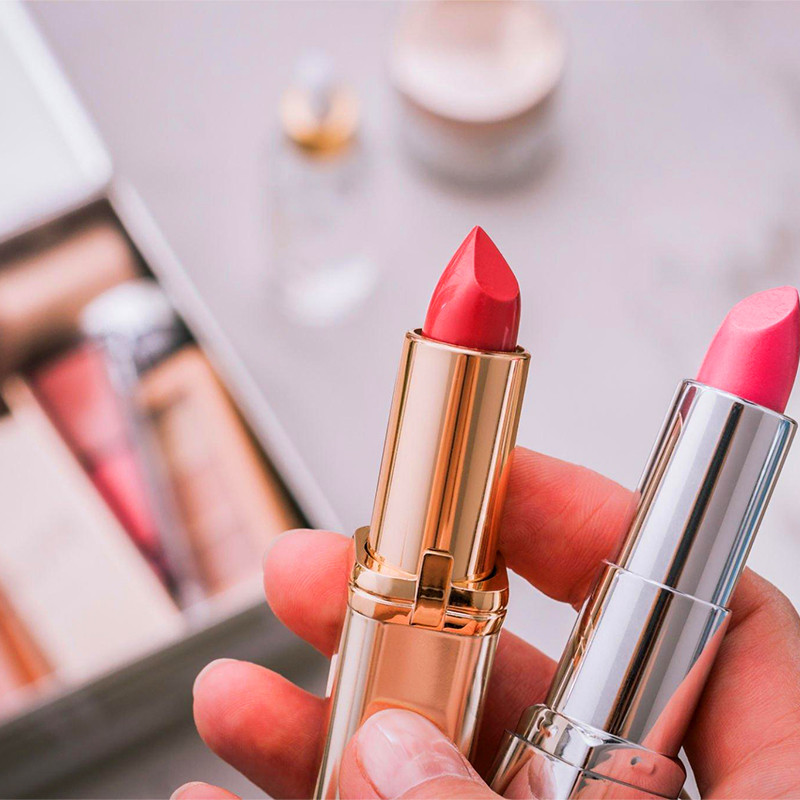 We've Got Gloss!   The Best Lipsticks A Woman Should Own